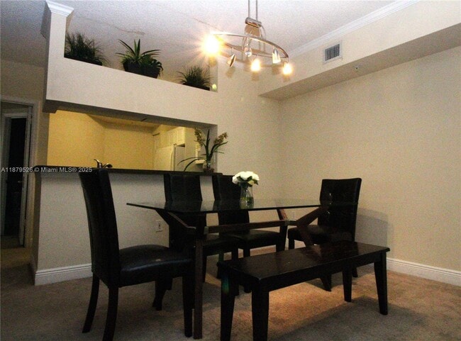 Foto del edificio - 17150 N Bay Rd
