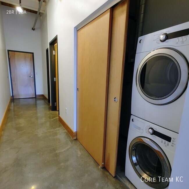 Foto del edificio - 382 W 22nd St