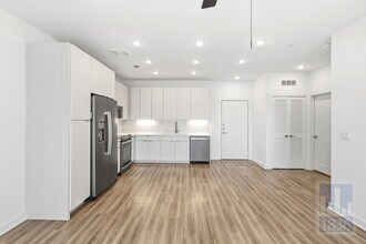 Building Photo - 4802 S Congress Ave