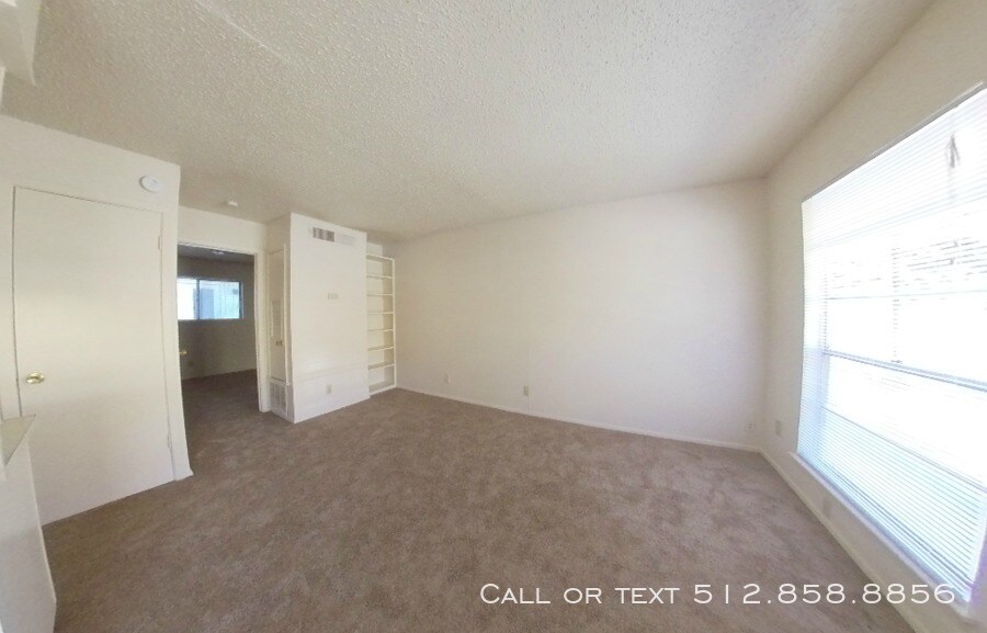 Primary Photo - 435 N Comanche St