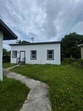 Building Photo - 4729 NW 15th Ave