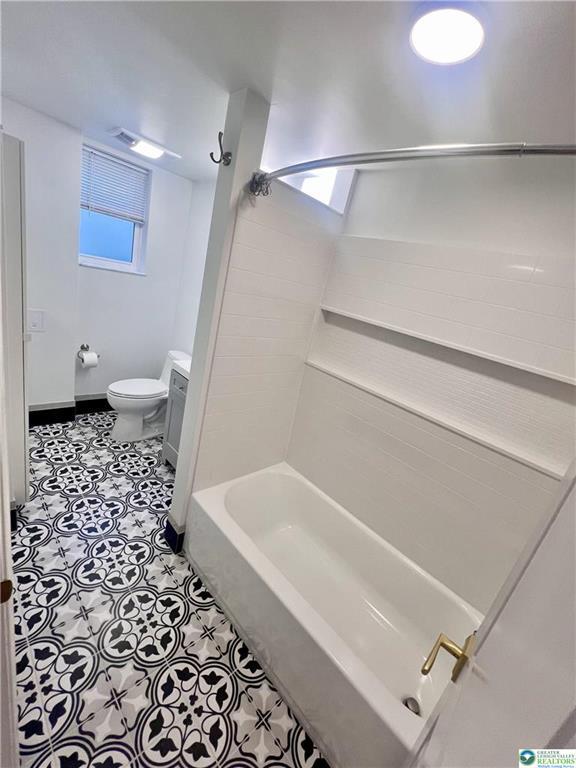 Foto del edificio - 352 S Main St