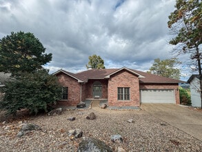 Building Photo - 27 Cadiz Ln