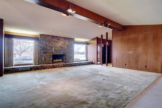 Foto del edificio - 600 E Tarrant St