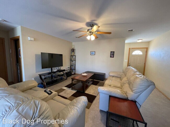 Building Photo - 3 br, 2 bath House - 517 Stonedale Drive