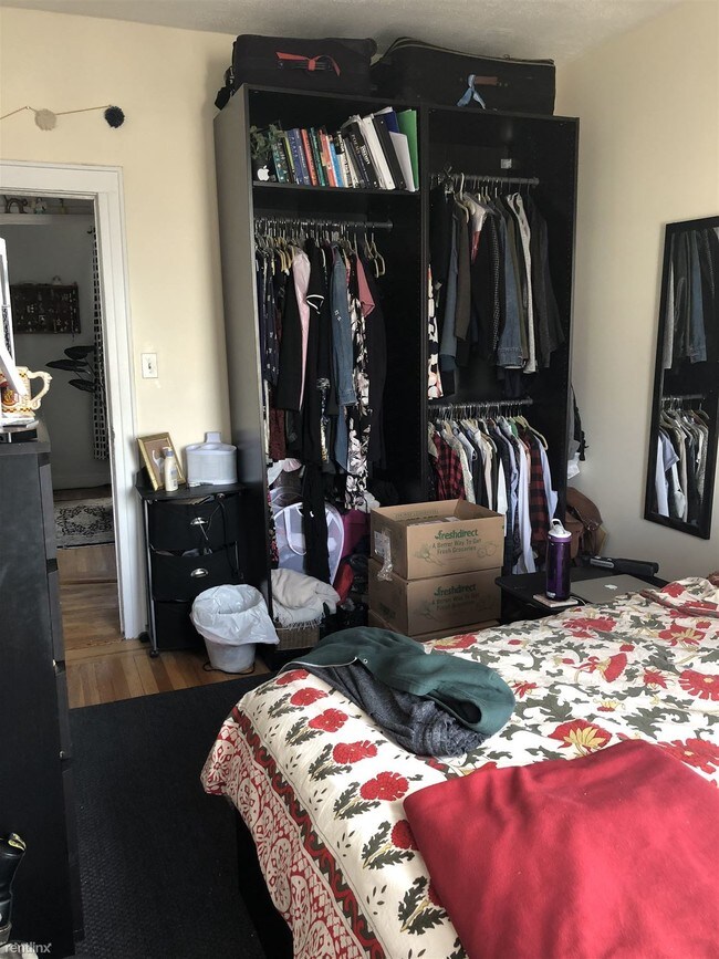 Foto del edificio - 5906 Linden St