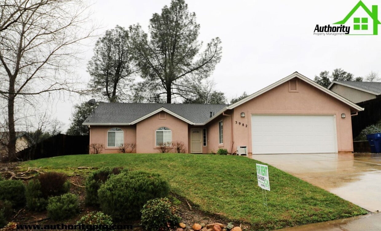 Foto principal - 3982 Cambria Dr