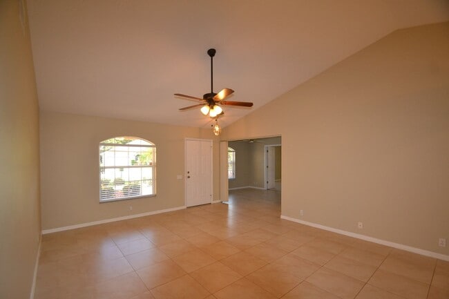 Building Photo - 7348 Linden Ln
