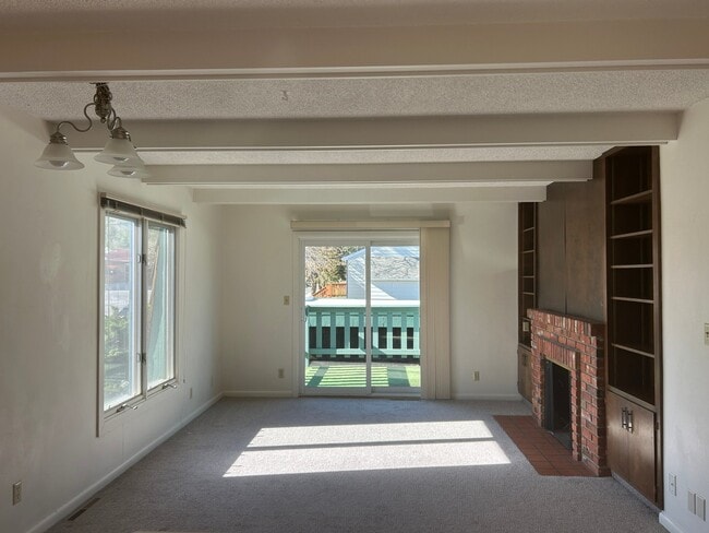 Building Photo - 2707 13th St W