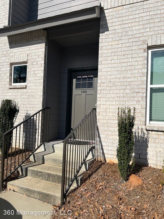 Building Photo - 2 br, 2.5 bath House - 808 N. Gay St. Unit...