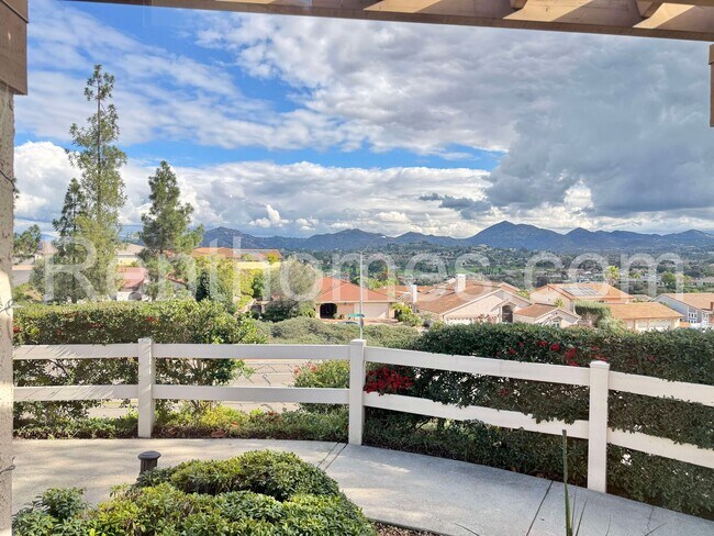 Foto del edificio - 11872 Bernardo Terrace