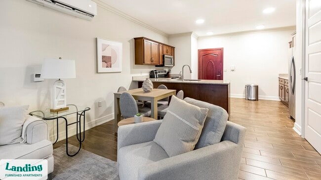 Foto del edificio - 6743 W 135th St