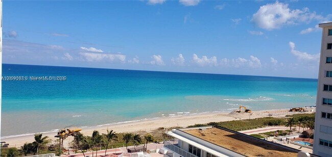Foto del edificio - 5401 Collins Ave