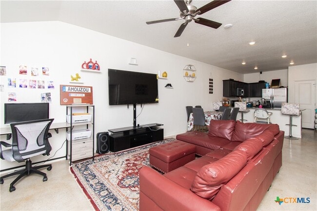 Building Photo - 1258 Lehmann Dr