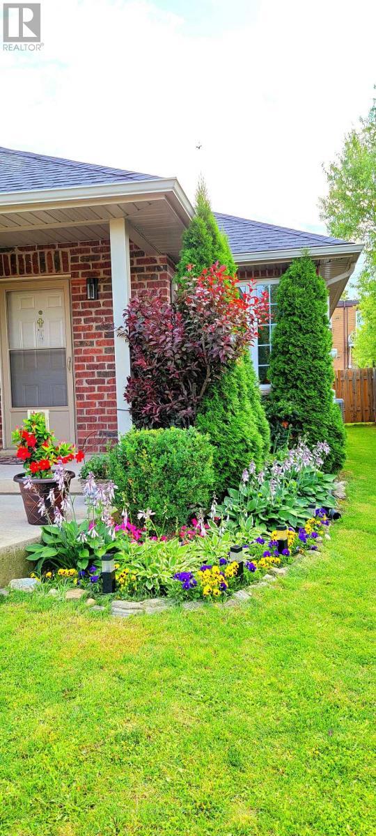 Photo du bâtiment - 45 Nathalie Ct