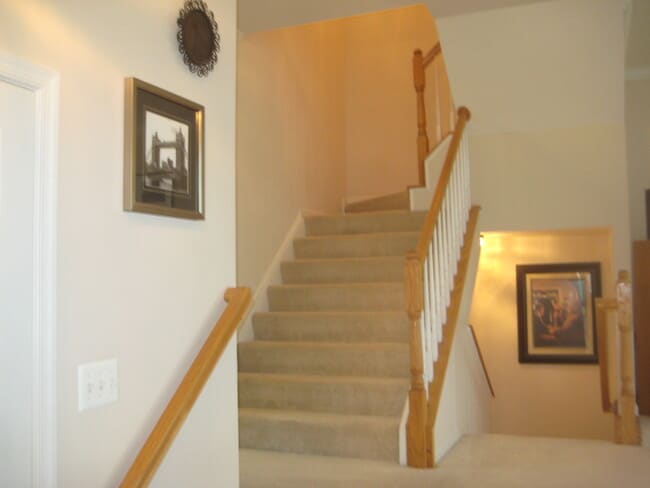 Building Photo - 417 Clayton Ln