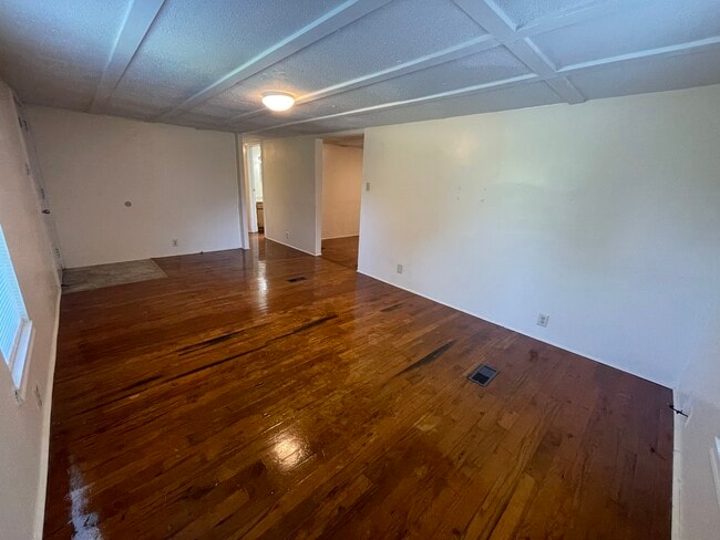 Foto del edificio - 1030 Rutledge Ln