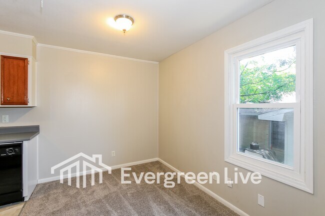 Foto del edificio - 1656 Kentucky Ave