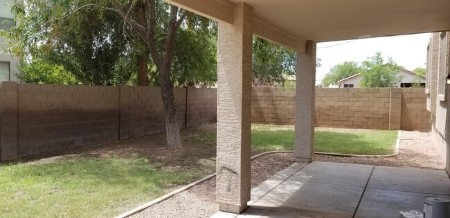 Building Photo - 2925 E Cathy Dr