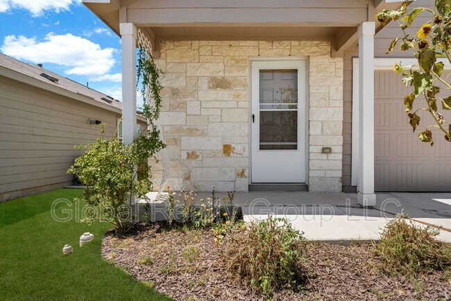 Building Photo - 10716 Sweepback Trl