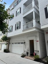 Building Photo - 2522 Hutchins St