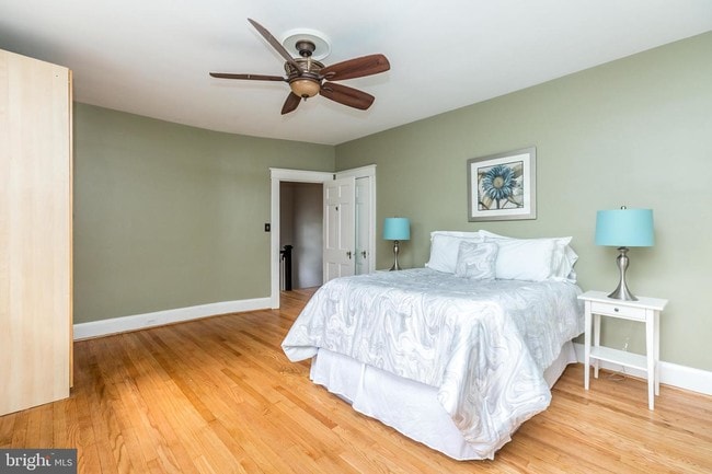 Building Photo - 2318 Sulgrave Ave