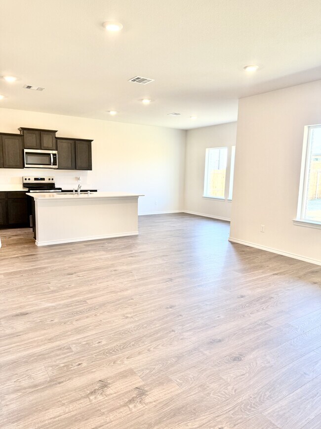 Foto del edificio - 1713 Potomac Ln