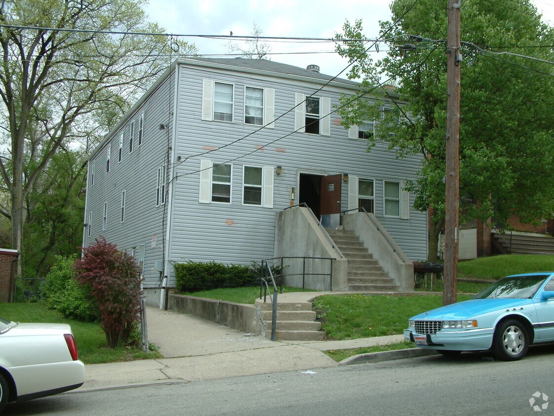 Foto del edificio - 3642 Alaska Ave