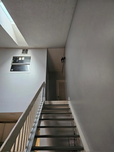 Foto del edificio - 1827 Runners Way