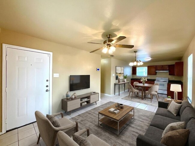 Photo - *MOVE IN SPECIAL* Convenient & Low-Maintenance Living Near St. Mary’s University! House