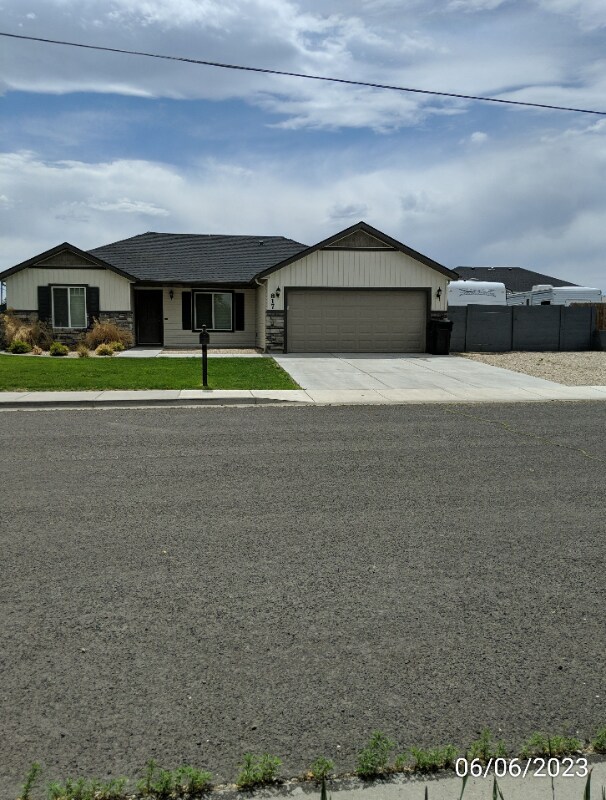 817 Craven Ave, Buhl, ID 83316 House for Rent in Buhl, ID