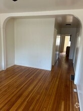 Building Photo - 738 Knox Ct