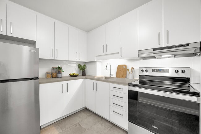 Building Photo - Deschenes Court - Moodie - Accora Village