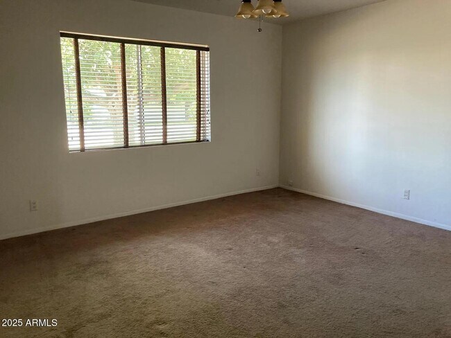 Foto del edificio - 6839 E Montecito Ave