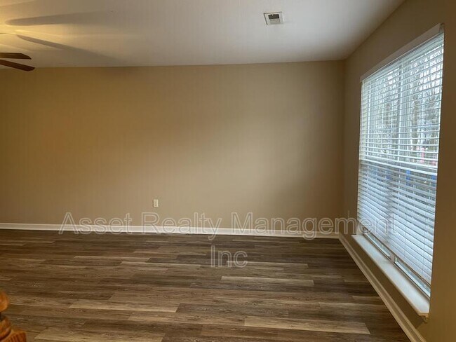 Building Photo - 6418 Granite Hill Ln