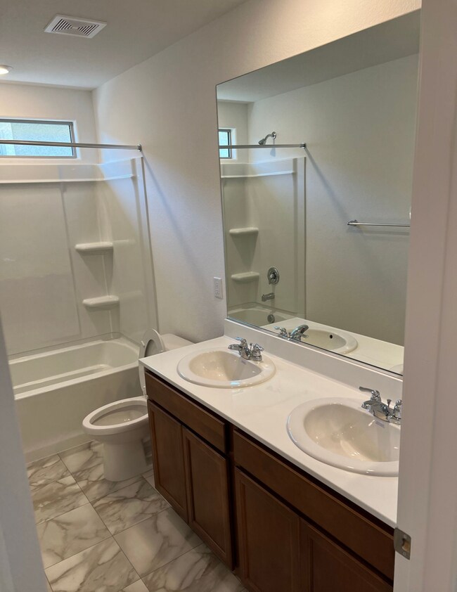 Foto del edificio - ** Coming Soon ** Beautiful New 4-Bedroom Home for Rent in Highlands Ranch – Modern 2024 Build wi...