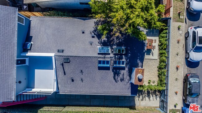 Foto del edificio - 610 Victoria Ave