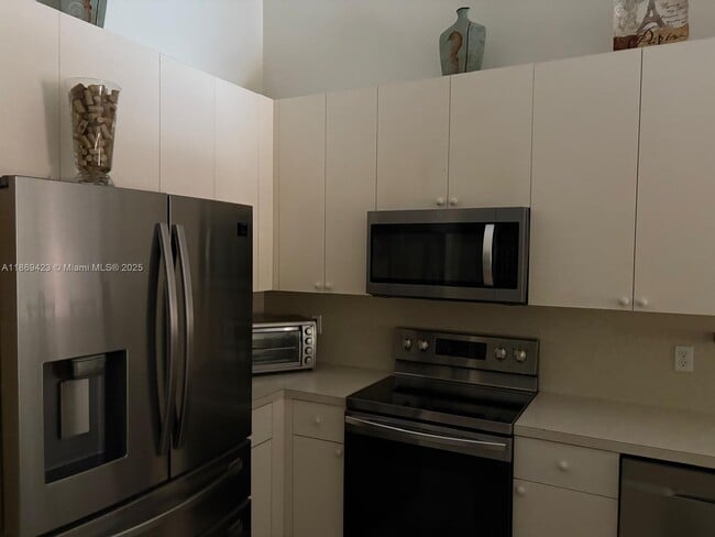 Foto del edificio - 3279 NE 11th Dr