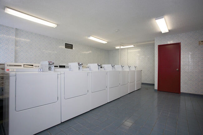 Building Photo - Gilboa Place