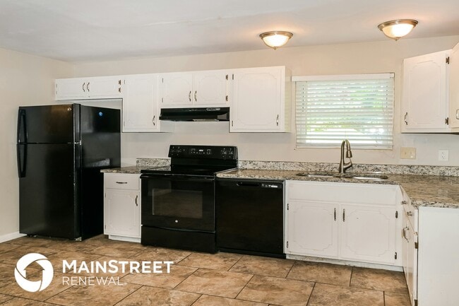 Building Photo - 2075 Cordoba Dr