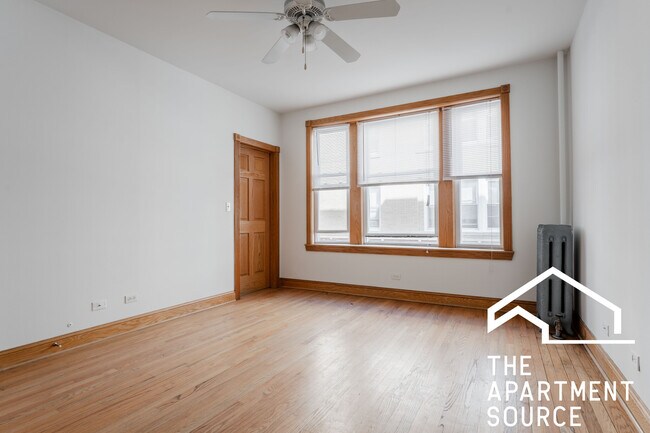 Building Photo - 4344 N Winchester Ave