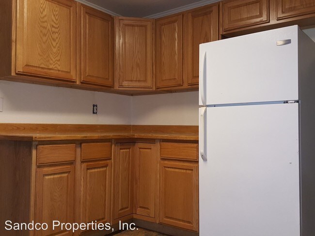 Building Photo - 4 br, 2.5 bath House - 6507 McKinley Ave E