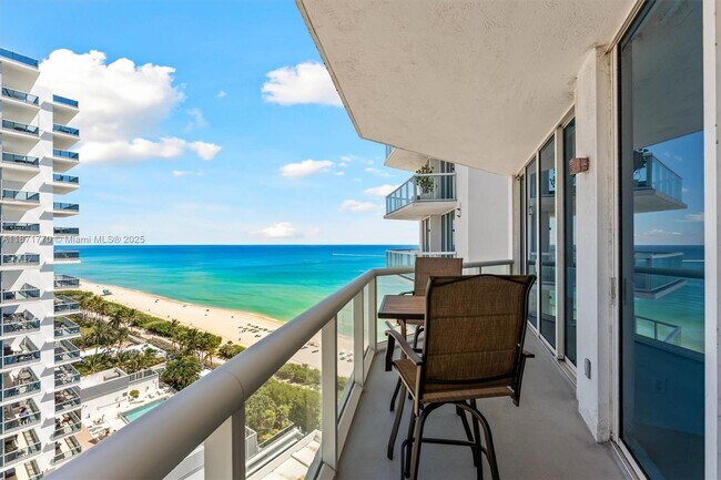 Foto del edificio - 6515 Collins Ave