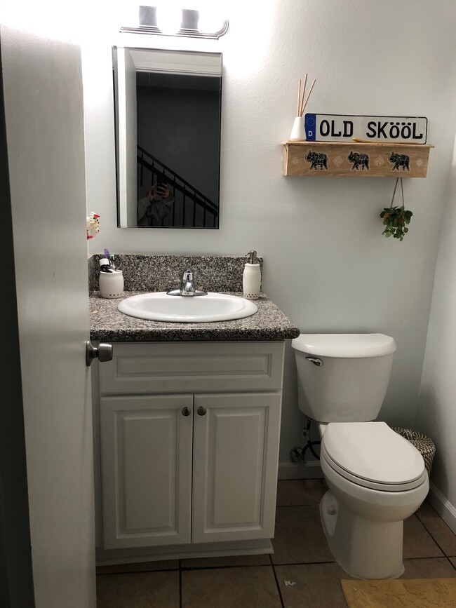 Building Photo - Stine Ridge Townhomes