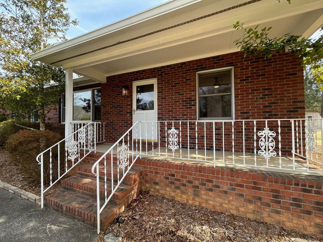 Primary Photo - East Asheville - Updated Traditional Ranch