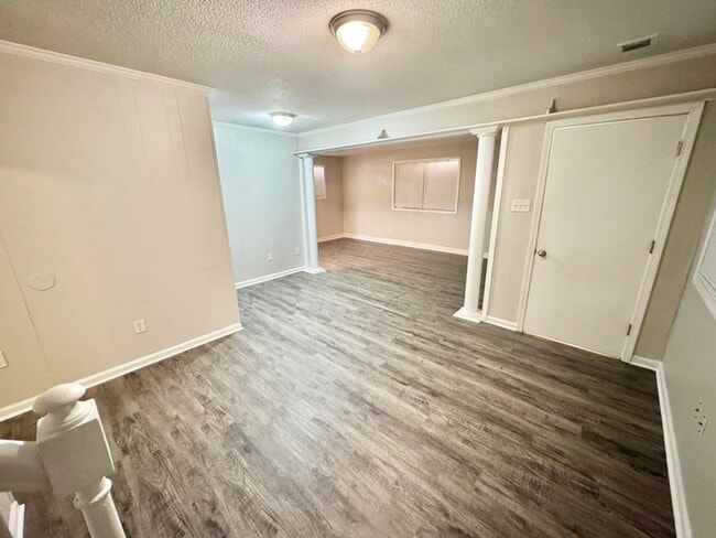 Building Photo - 4036 Navaho Ave