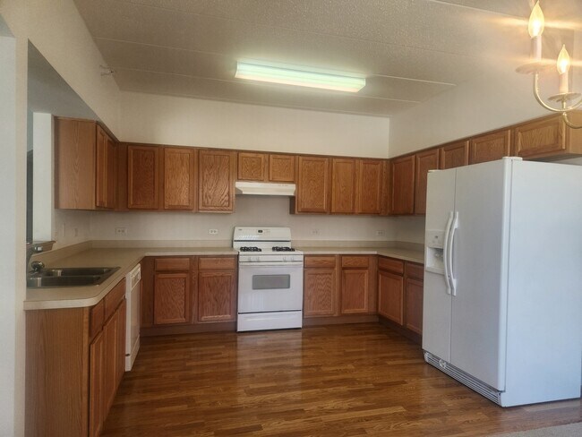 Foto del edificio - 16661 Liberty Cir