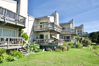 Building Photo - 505 Larkspur Plaza Dr