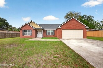 Building Photo - 940 State Rd 13 N