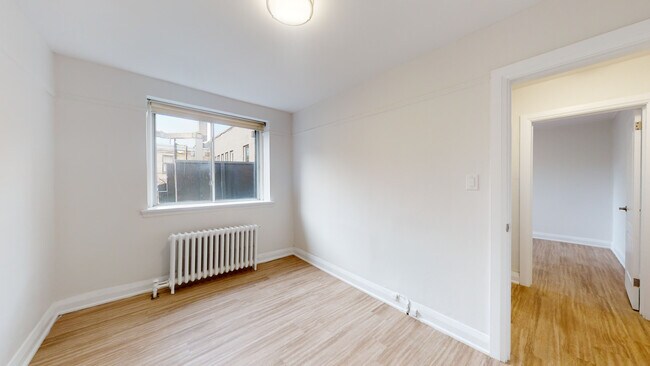 Photo du bâtiment - 316-320  Lonsdale Road